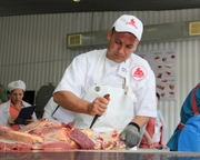 Обвальщики мяса в Польшу